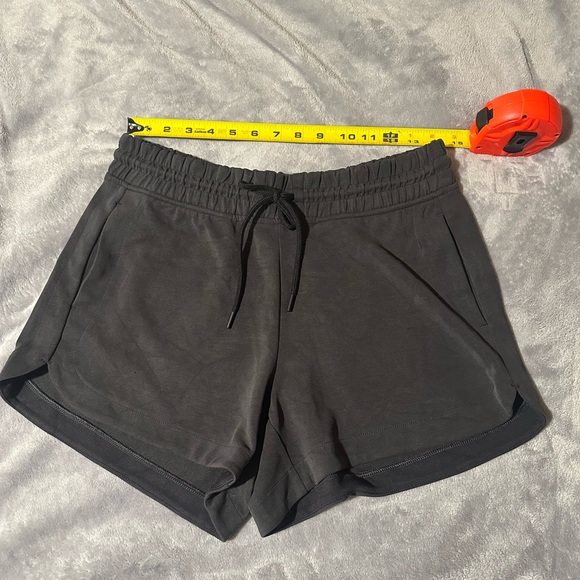Athleta Seasoft Black Short Size M High Rise Soft Sporty - Picture 5 of 6